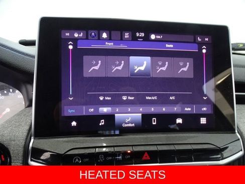 Used 2022 Jeep Compass Latitude w/ Sun and Sound Group AWD/4WD image 16