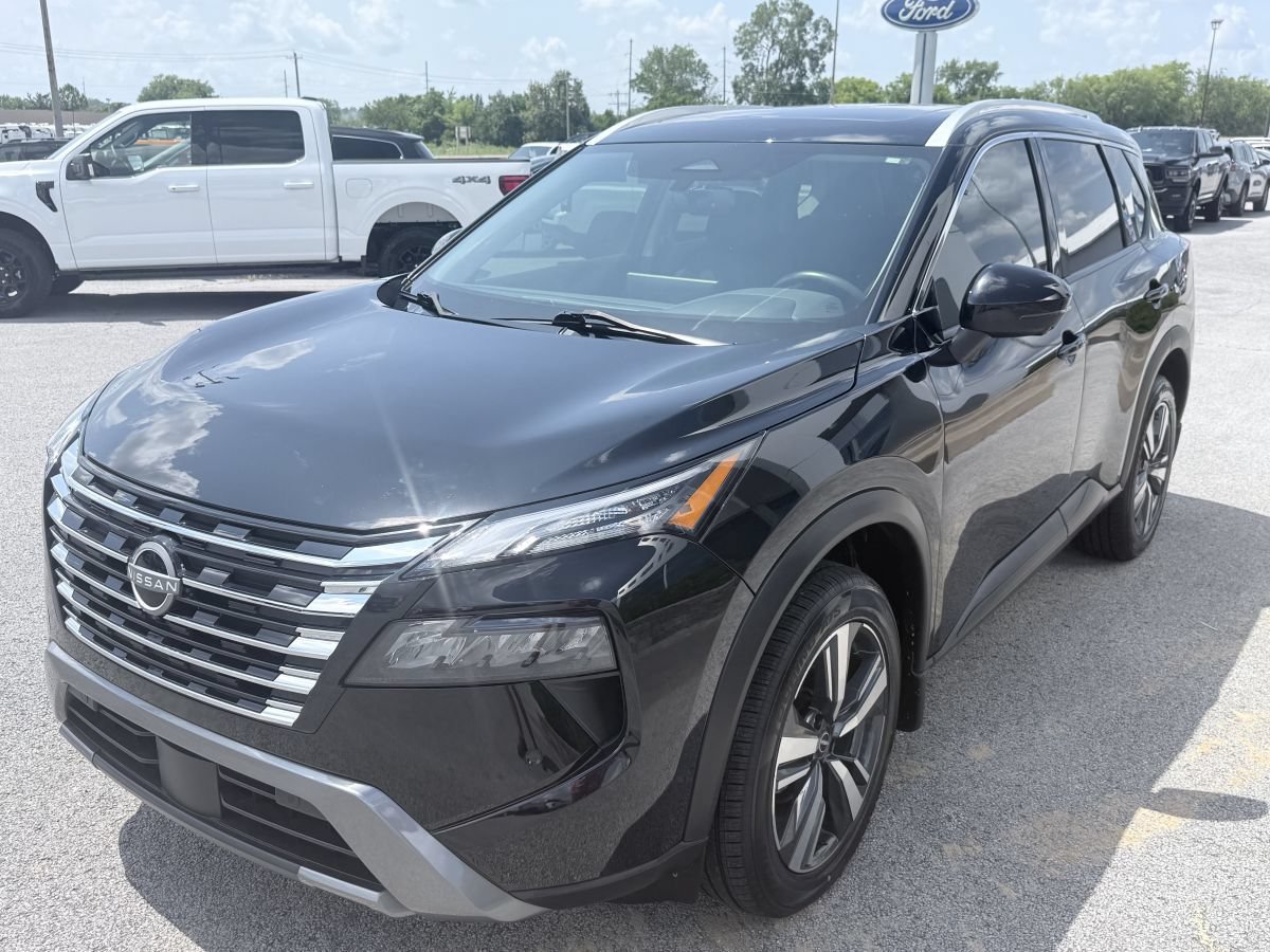 Used 2024 Nissan Rogue SL w/ SL Premium Package FWD image 1