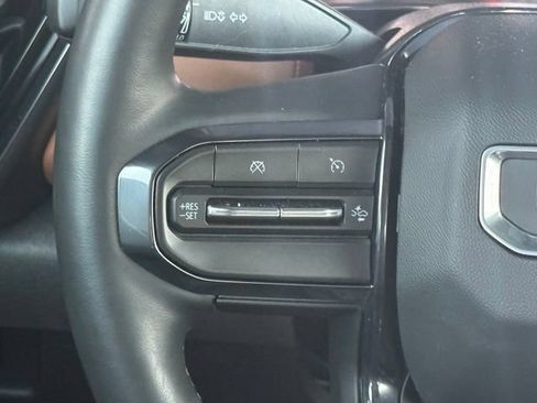 Used 2026 GMC Canyon AT4 w/ Technology Plus Package AWD/4WD image 11