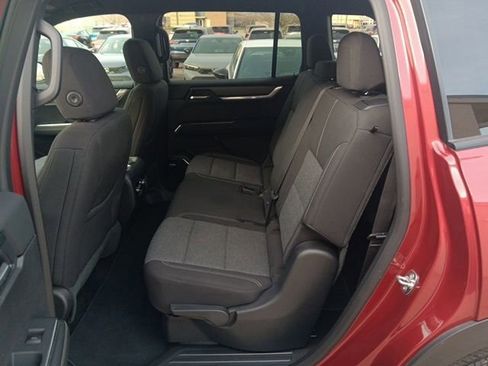 New 2026 GMC Acadia Elevation image 26