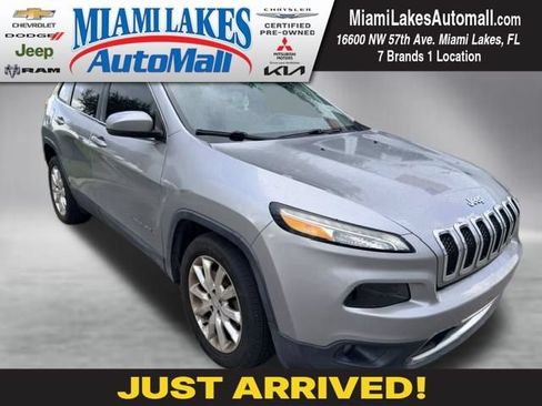 Used 2017 Jeep Cherokee Limited FWD image 1
