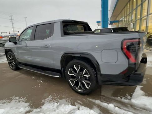 Used 2024 GMC Sierra EV Denali image 6