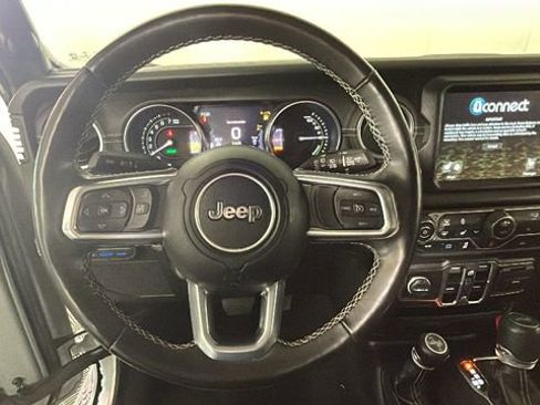 Used 2023 Jeep Wrangler Unlimited Sahara w/ Cold Weather Group AWD/4WD image 14