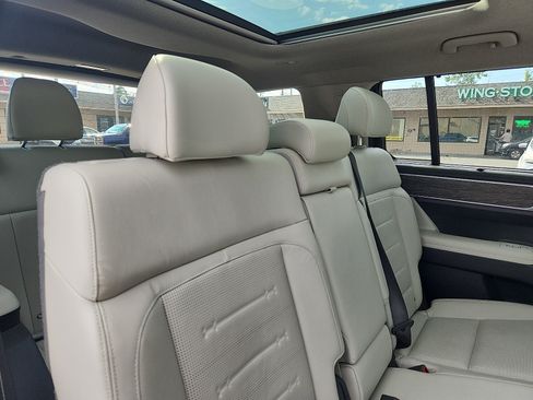 Certified 2024 Hyundai Santa Fe Limited AWD/4WD image 32