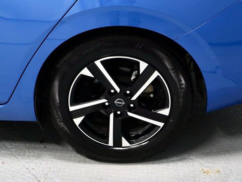 Certified 2024 Nissan Sentra SV FWD image 18