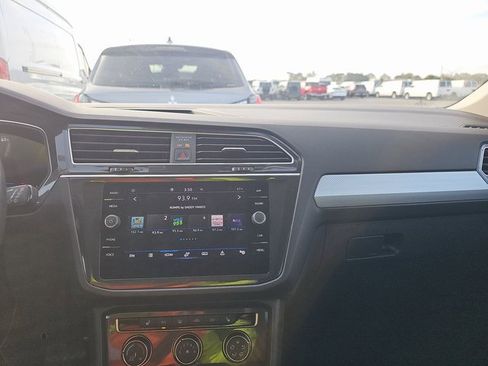 Used 2024 Volkswagen Tiguan S image 11