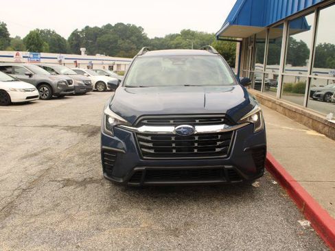 Used 2023 Subaru Ascent Premium AWD/4WD image 2