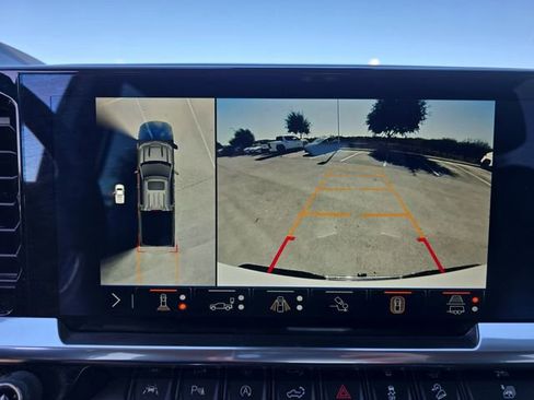 Used 2024 Chevrolet Silverado 1500 LTZ w/ Technology Package image 21