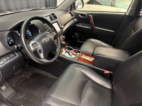 Used 2012 Toyota Highlander Limited AWD/4WD image 13