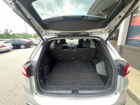 Used 2021 Chevrolet Equinox LT image 35