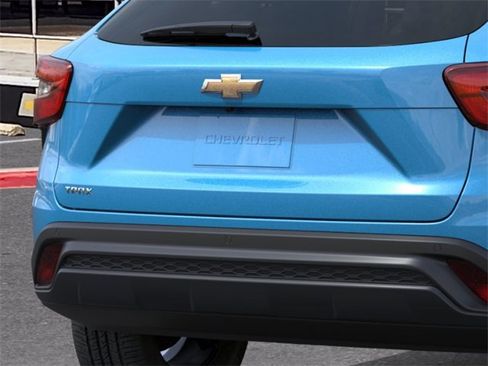 New 2026 Chevrolet Trax LS FWD image 14