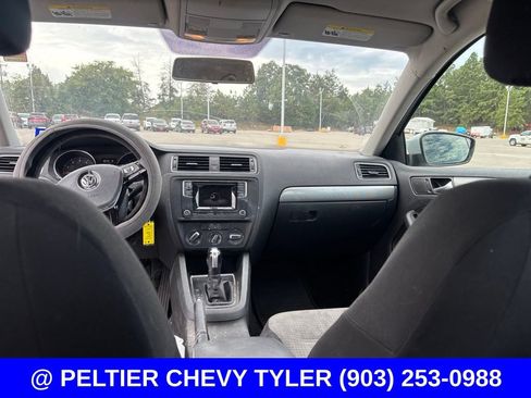 Used 2018 Volkswagen Jetta S FWD image 19