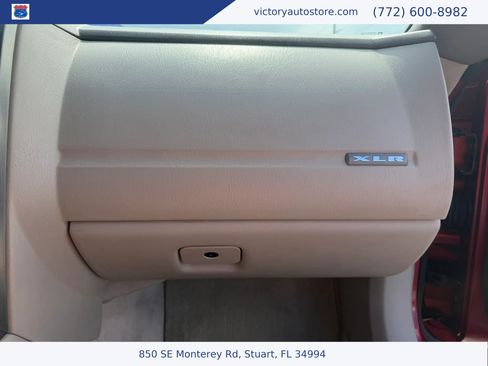 Used 2004 Cadillac XLR RWD image 27