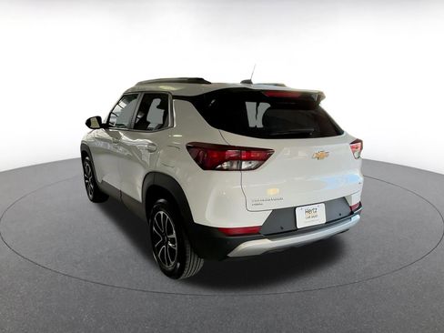 Used 2025 Chevrolet TrailBlazer LT w/ Driver Confidence Package image 11