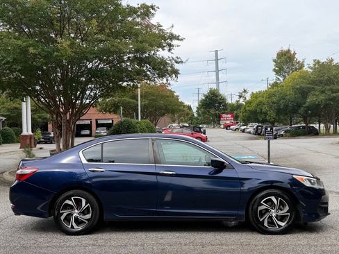Used 2016 Honda Accord LX image 6