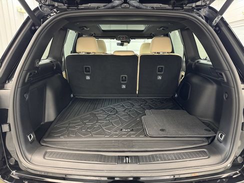 Used 2025 Jeep Grand Cherokee Limited 4xe w/ Luxury Tech Group II image 25