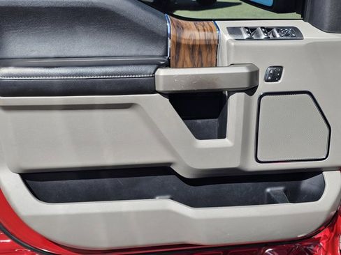 Used 2020 Ford F150 Lariat w/ Equipment Group 502A Luxury image 15