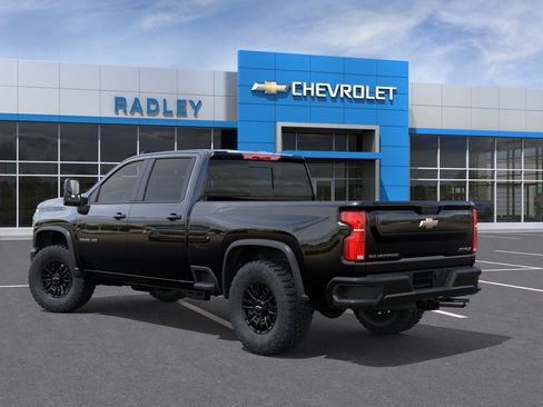 New 2026 Chevrolet Silverado 2500 ZR2 AWD/4WD image 3