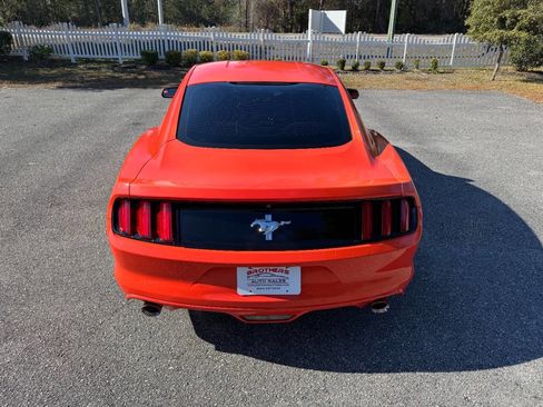 Used 2015 Ford Mustang V6 2dr Fastback image 5