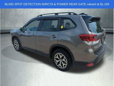 Used 2024 Subaru Forester Premium AWD/4WD image 4