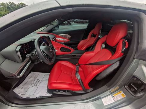 Used 2022 Chevrolet Corvette Stingray Preferred Cpe w/ Z51 Performance Package RWD image 25