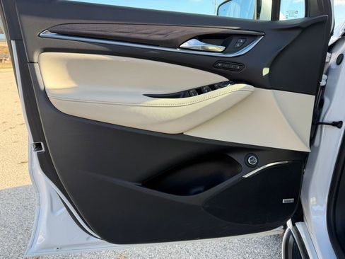 Used 2023 Buick Enclave Avenir w/ Avenir Technology Package image 13