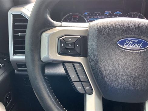 Used 2019 Ford F250 Lariat w/ Lariat Ultimate Package AWD/4WD image 22