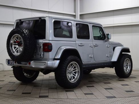 Used 2024 Jeep Wrangler Sahara w/ Technology Group image 7