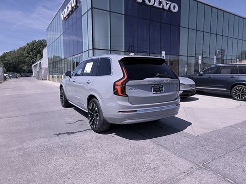 Certified 2025 Volvo XC90 B5 Plus AWD/4WD image 15