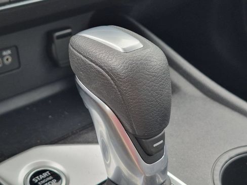Used 2025 Nissan Altima 2.5 SV FWD image 19