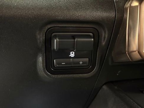 Used 2024 GMC Hummer EV 2X w/ LPO, Illumination Package AWD/4WD image 41