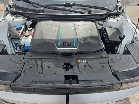 Used 2023 Hyundai Ioniq 5 SEL RWD image 32