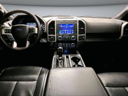 Used 2020 Ford F150 Lariat w/ Equipment Group 502A Luxury AWD/4WD image 8