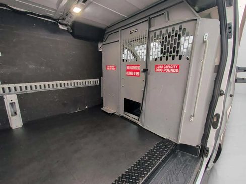 Used 2021 Ford Transit 250 Low Roof RWD image 29
