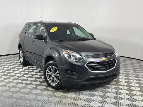 Used 2017 Chevrolet Equinox LS AWD/4WD image 2