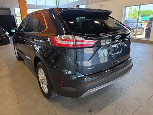 Used 2022 Ford Edge SEL w/ Convenience Package AWD/4WD image 10