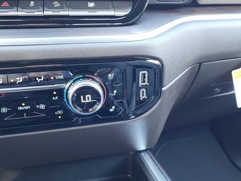 New 2026 GMC Sierra 1500 SLT w/ SLT Premium Plus Package image 30