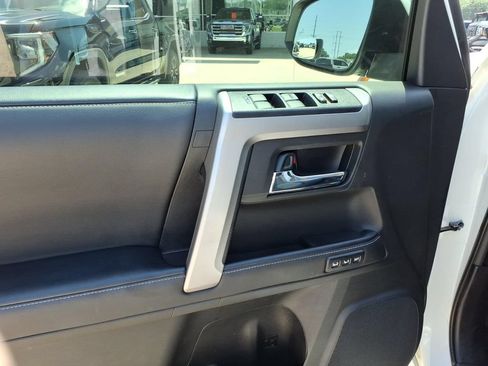 Used 2023 Toyota 4Runner Limited RWD image 17