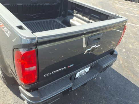 Used 2020 Chevrolet Colorado Z71 AWD/4WD image 27