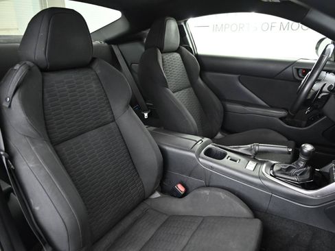 Used 2022 Toyota GR86 RWD image 22