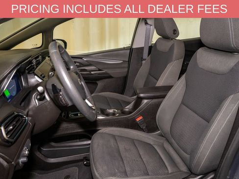 Used 2023 Chevrolet Bolt LT w/ Driver Confidence Package FWD image 9
