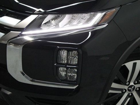 New 2026 Mitsubishi Outlander Sport SE image 2