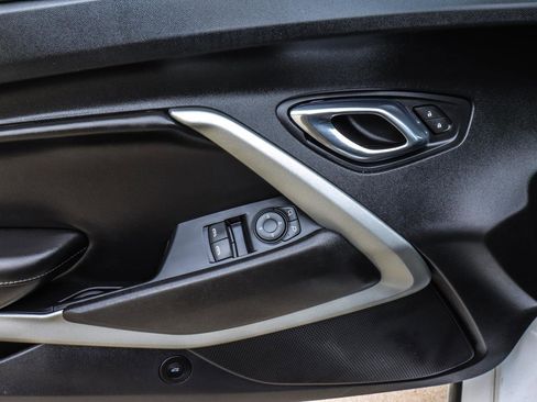 Used 2018 Chevrolet Camaro LT RWD image 30