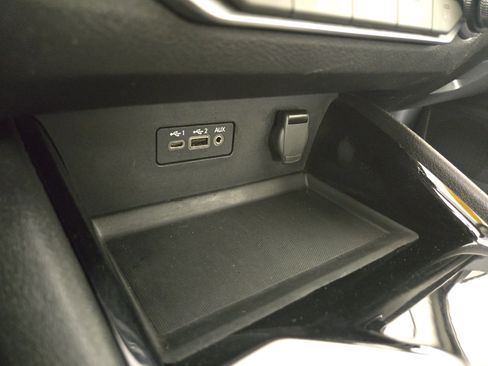 Used 2024 Nissan Altima 2.5 SV FWD image 25