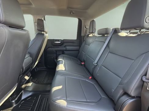 Used 2023 GMC Sierra 3500 Pro w/ Convenience Package image 19