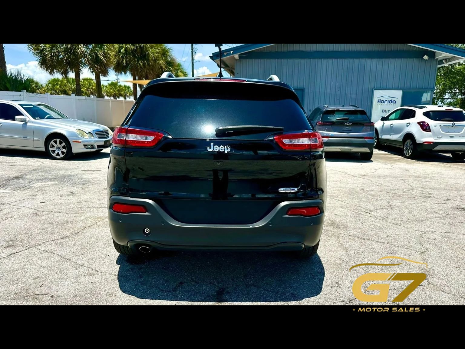 Used 2018 Jeep Cherokee Latitude Plus FWD image 4