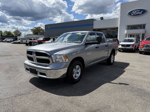 Used 2023 RAM 1500 Classic SLT w/ Trailer & Traction Group image 5