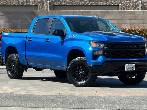 Certified 2022 Chevrolet Silverado 1500 Custom Trail Boss AWD/4WD image 2