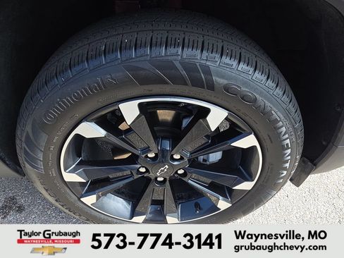 Certified 2026 Chevrolet Equinox RS w/ LPO, Floor Liner Package AWD/4WD image 10