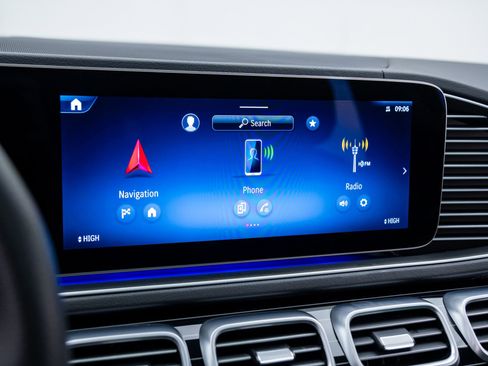 New 2025 Mercedes-Benz GLS 450 4MATIC image 26